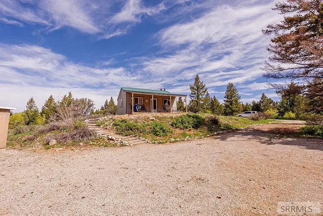 $309,900 | 53 Squaw Creek Road, Bancroft, ID 83217
