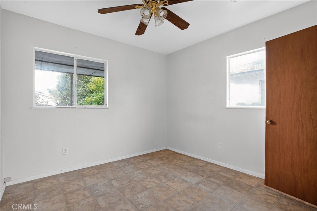 278 Walnut Street Shafter, CA 93263 - Photo 12 of 30