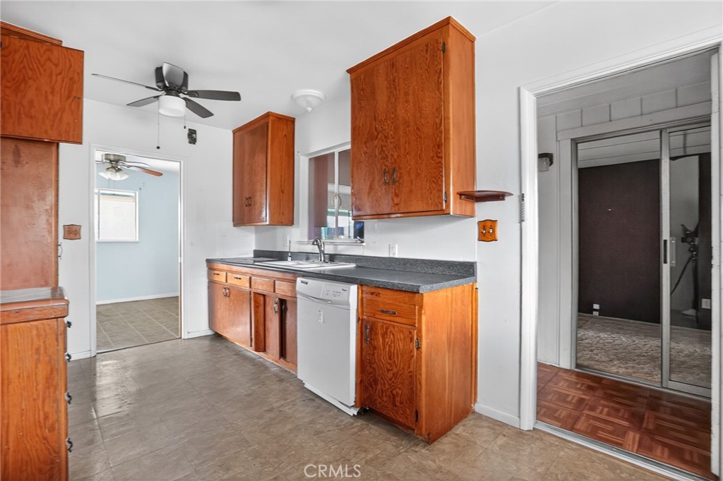 278 Walnut Street Shafter, CA 93263 - Photo 17 of 30