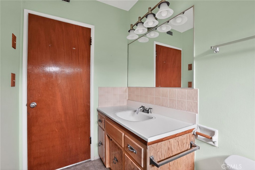 278 Walnut Street Shafter, CA 93263 - Photo 26 of 30