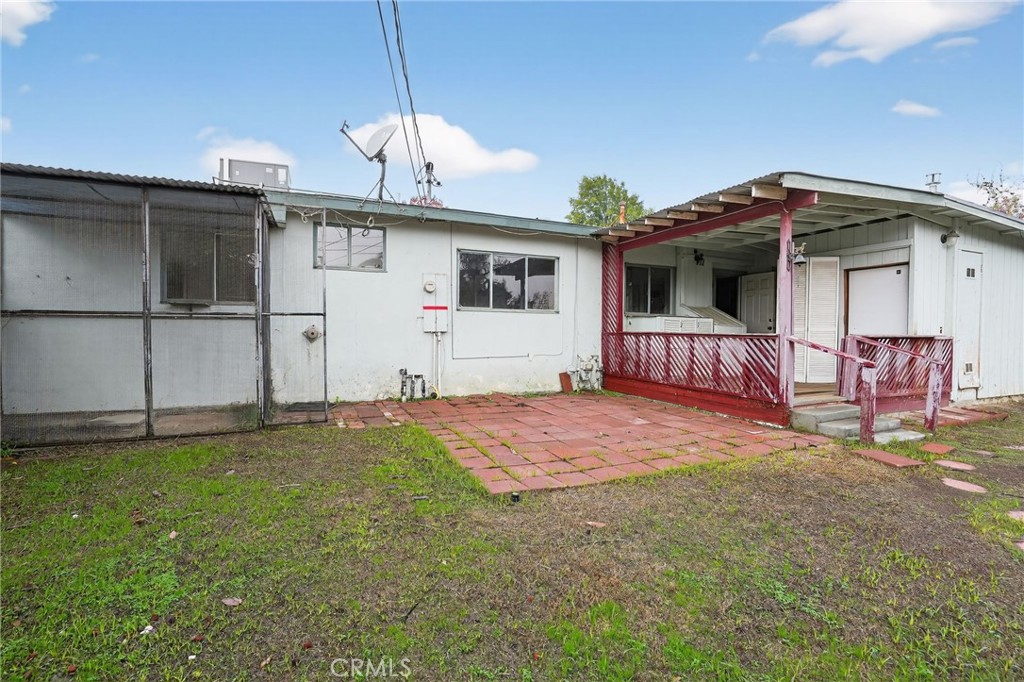 278 Walnut Street Shafter, CA 93263 - Photo 7 of 30