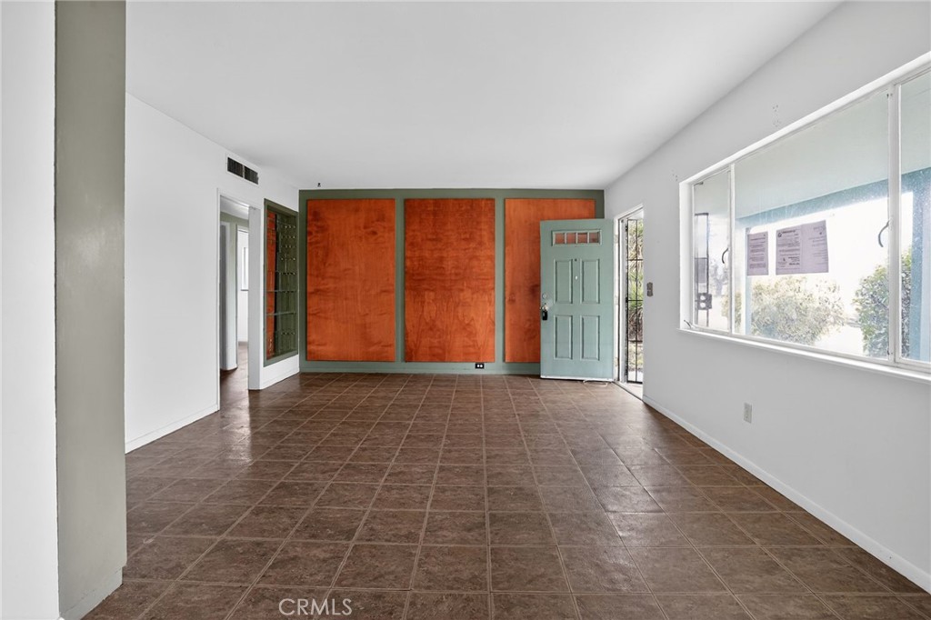 278 Walnut Street Shafter, CA 93263 - Photo 8 of 30