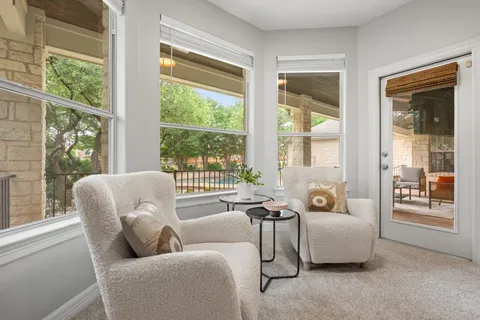$850,000 | 806 Overlook Bend, Leander, TX 78641