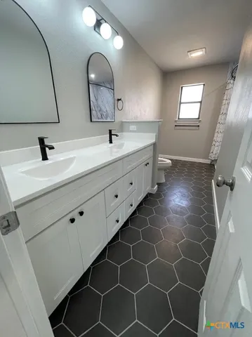 $1,995 | 744 Hill Top Drive, Canyon Lake, TX 78133