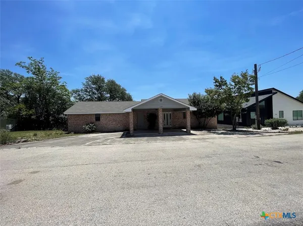 $1,995 | 744 Hill Top Drive, Canyon Lake, TX 78133