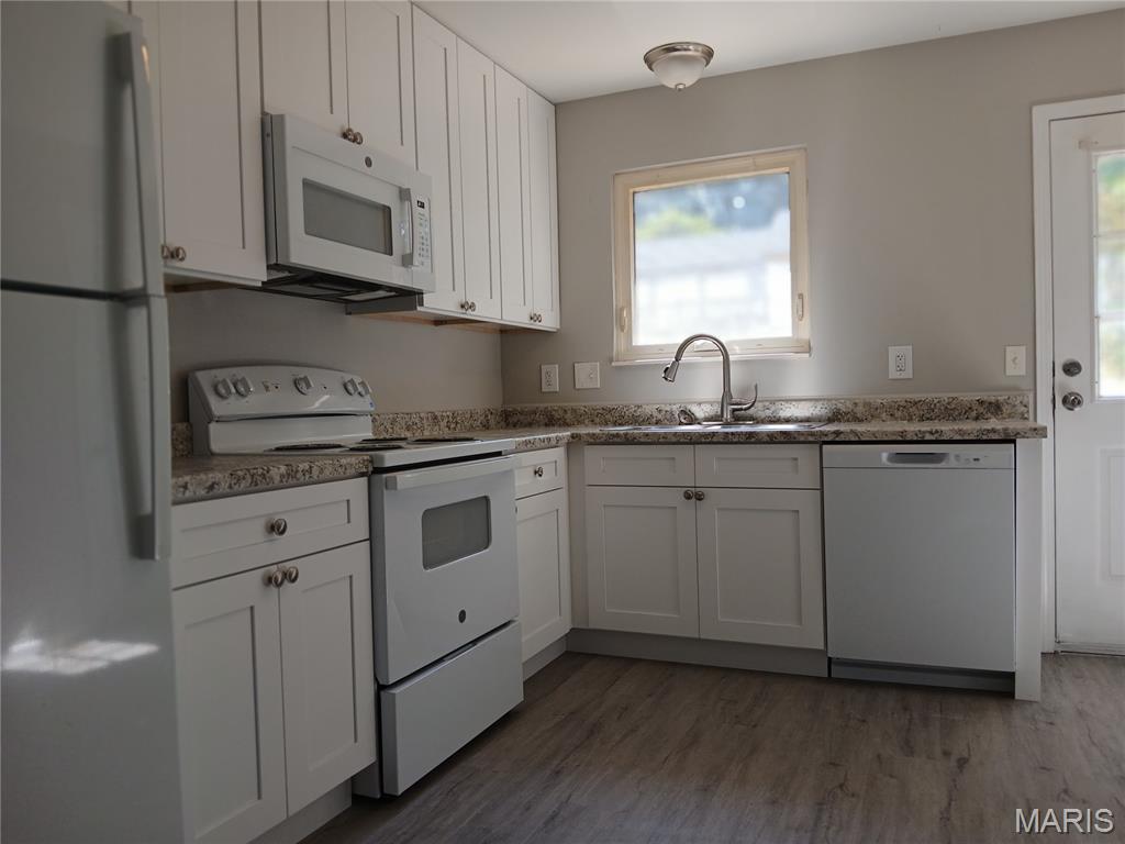 5114 Heege Road Affton, MO 63123 - Photo 13 of 36 Gallery Image 13
