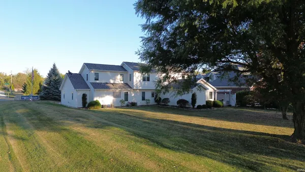 $399,000 | 927 Woodridge Court, Decatur, IN 46733