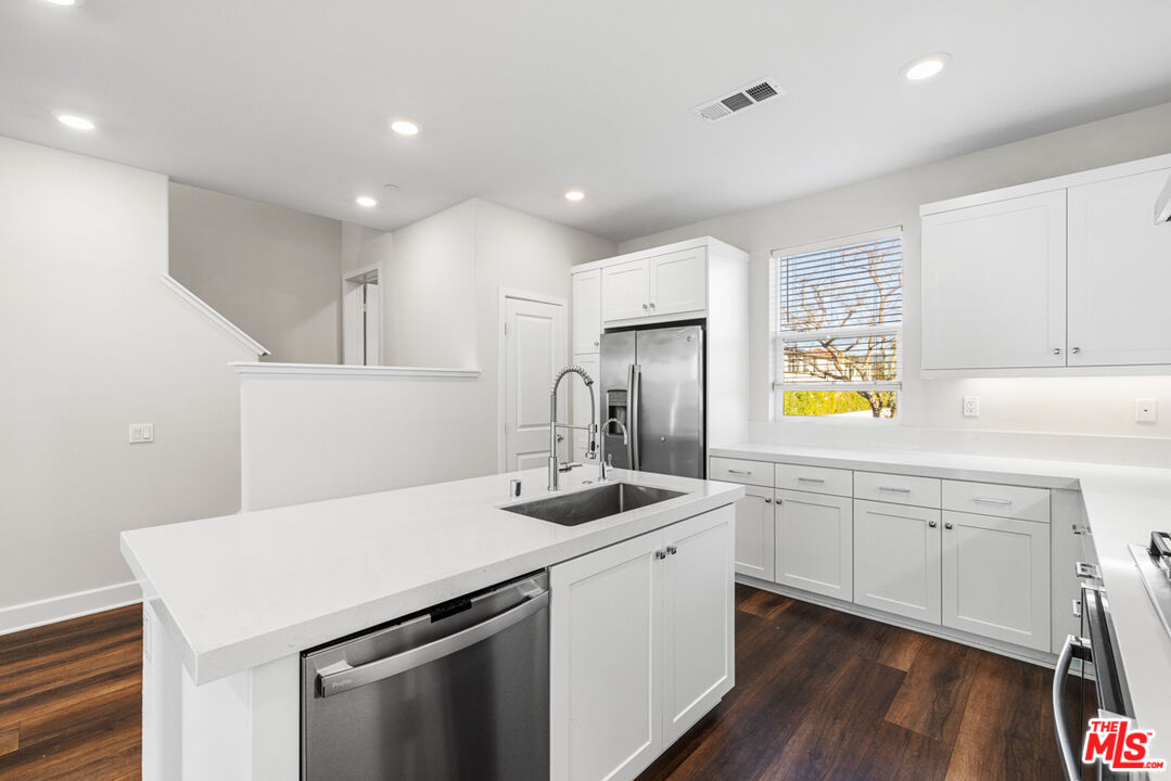 3049 Tallahassee Lane Simi Valley, CA 93065 - Photo 19 of 68