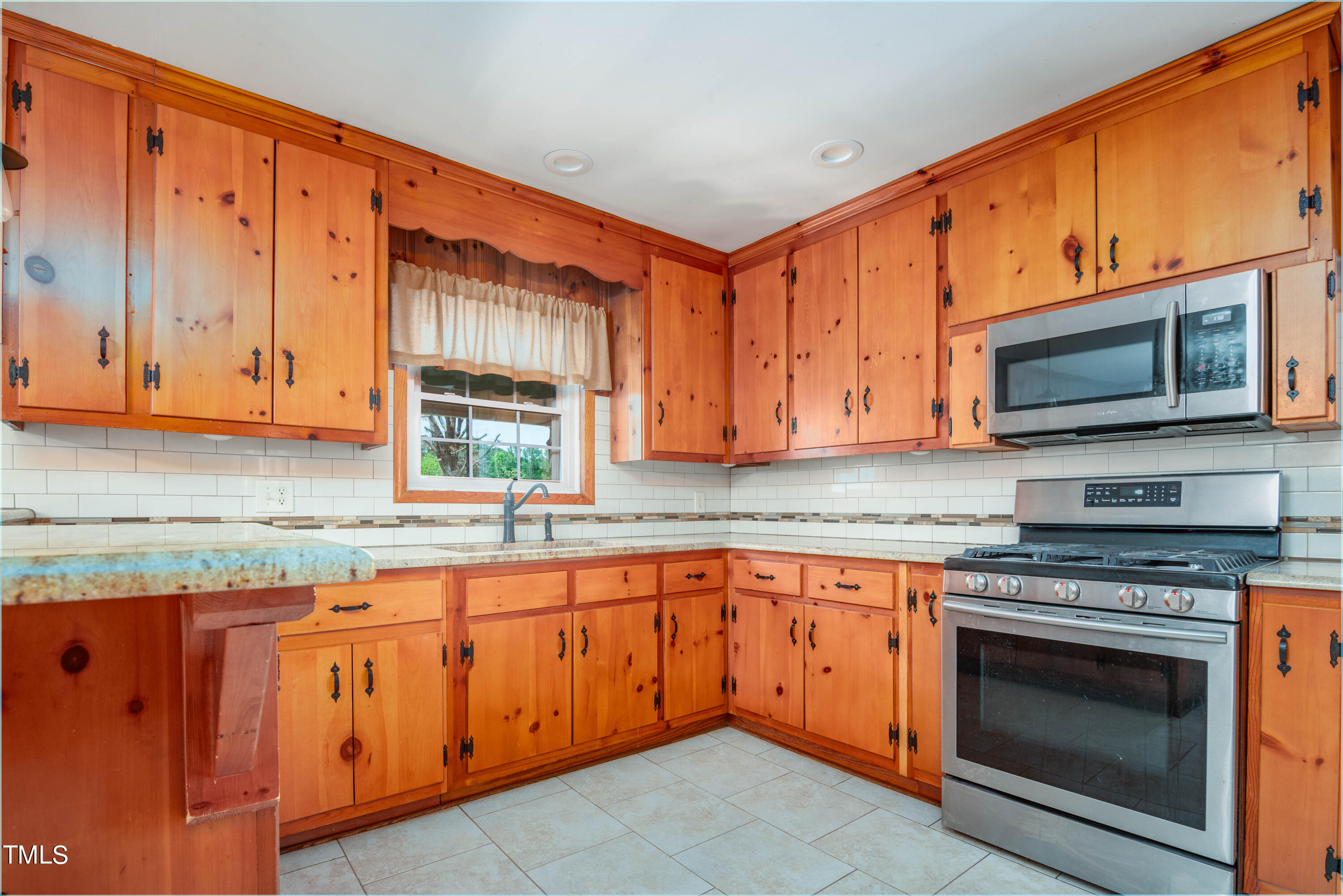 302 Sherron Road Durham, NC 27703 - Photo 18 of 69 17