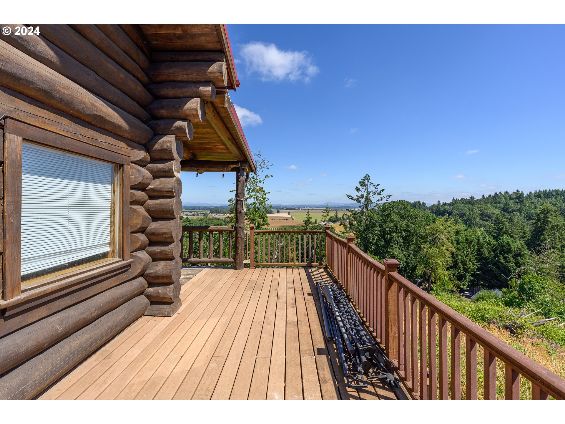 16300 Southeast Walnut Hill Road Amity, OR 97101 - Photo 12 of 48 a view of balcony with wooden floor