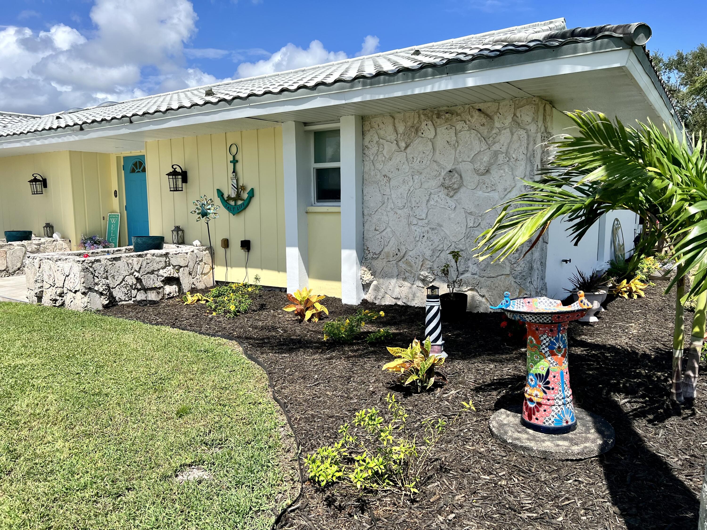 1851 Southeast Erwin Road Port St. Lucie, FL 34952 - Photo 5 of 43 IMG-4049