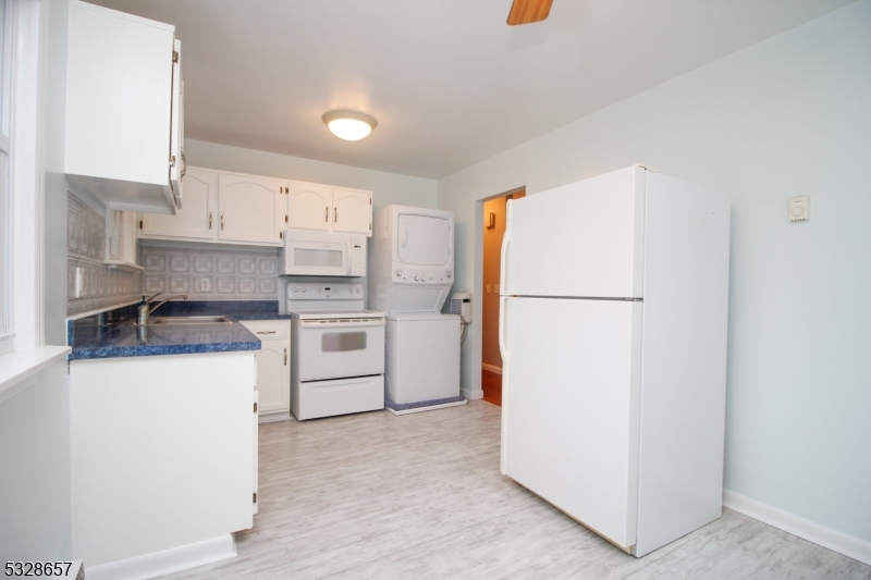 322 Richard Mine Road, Unit W12 Wharton, NJ 07885 - Photo 8 of 21