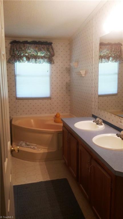 1244 High Bridge Road Pinnacle, NC 27043 - Photo 9 of 17