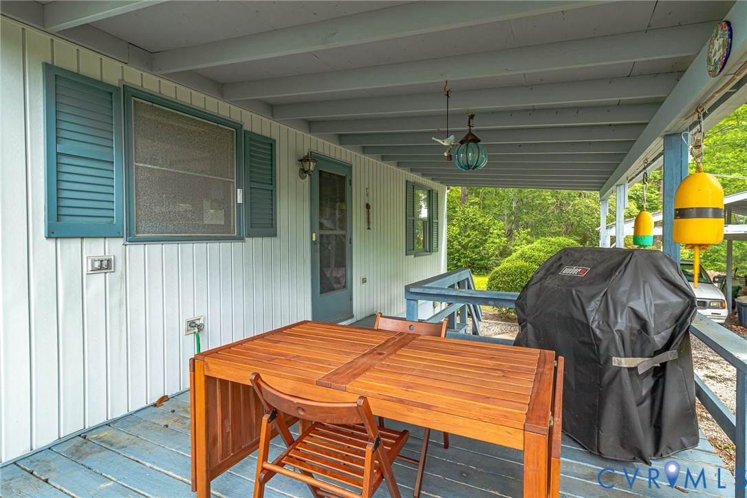 142 Bridge Lane Reedville, VA 22539 - Photo 52 of 56 a outdoor space with a table and chairs