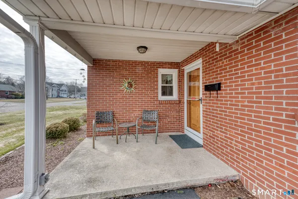 $389,900 | 116 Fairlawn Drive, Torrington, CT 06790