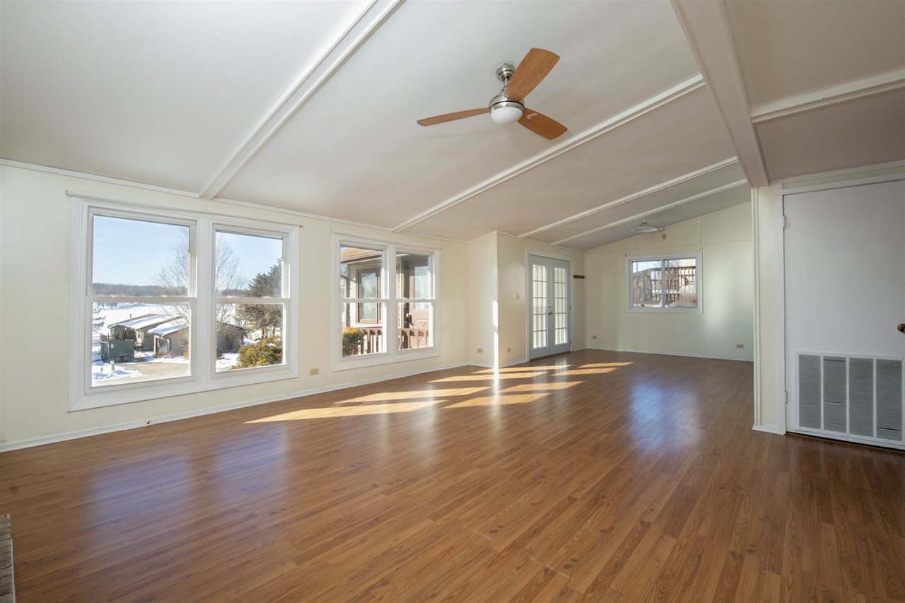 881 Breckenboro Road Lake Summerset, IL 61019 - Photo 5 of 29 Gallery Image 5