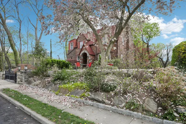 $10,000 | 375 Hawthorne Terrace, Mount Vernon, NY 10552