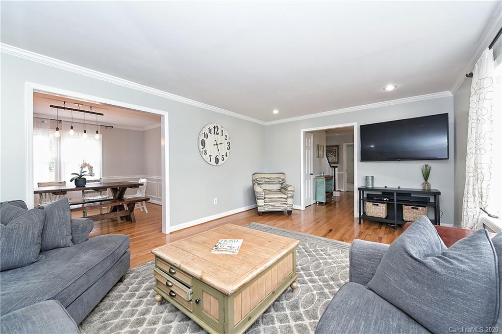 3740 Riverbend Road Charlotte, NC 28210 - Photo 9 of 48 Gallery Image 9