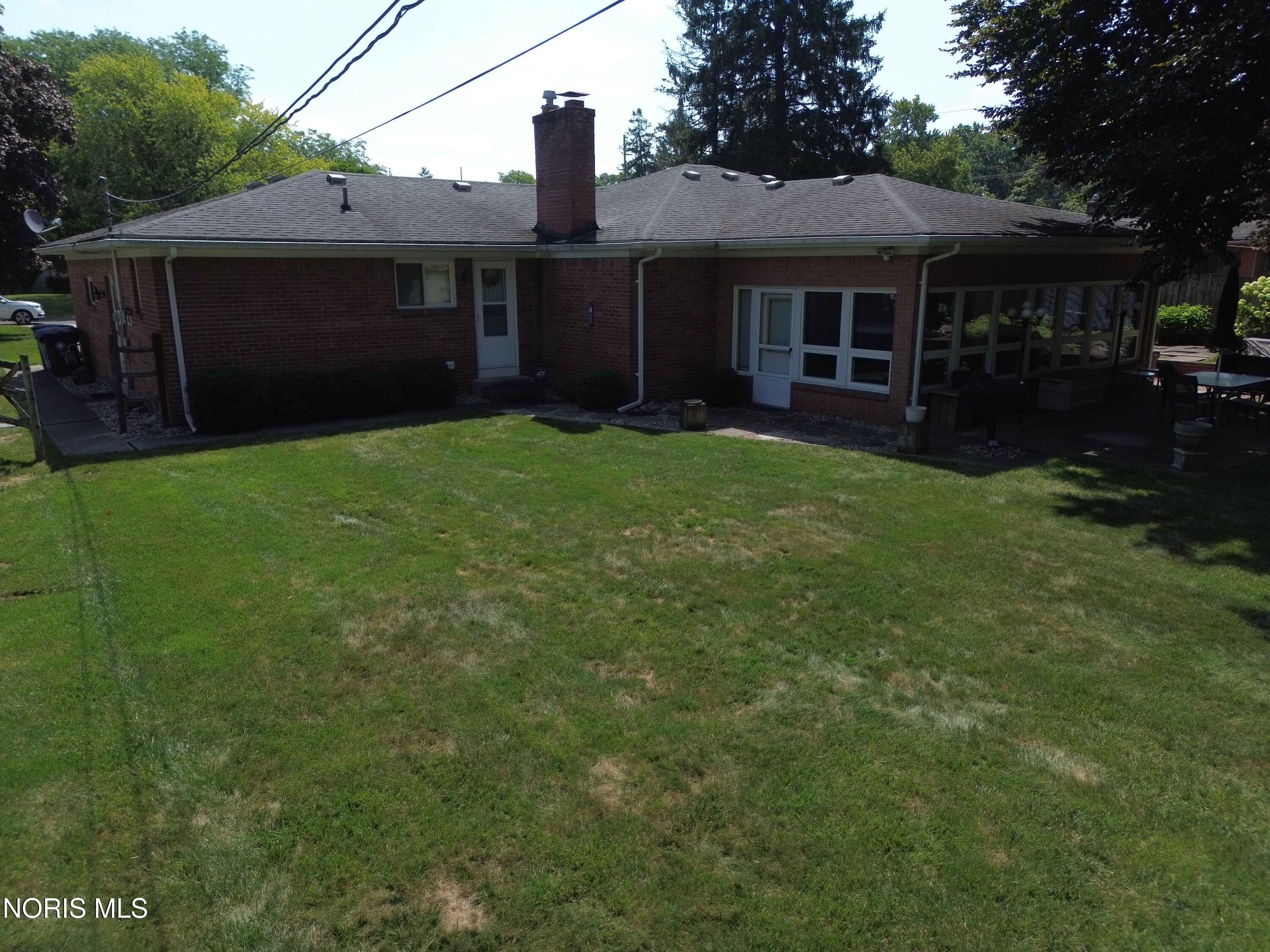 5029 Pawnee Road Toledo, OH 43613 - Photo 8 of 56 Gallery Image 8