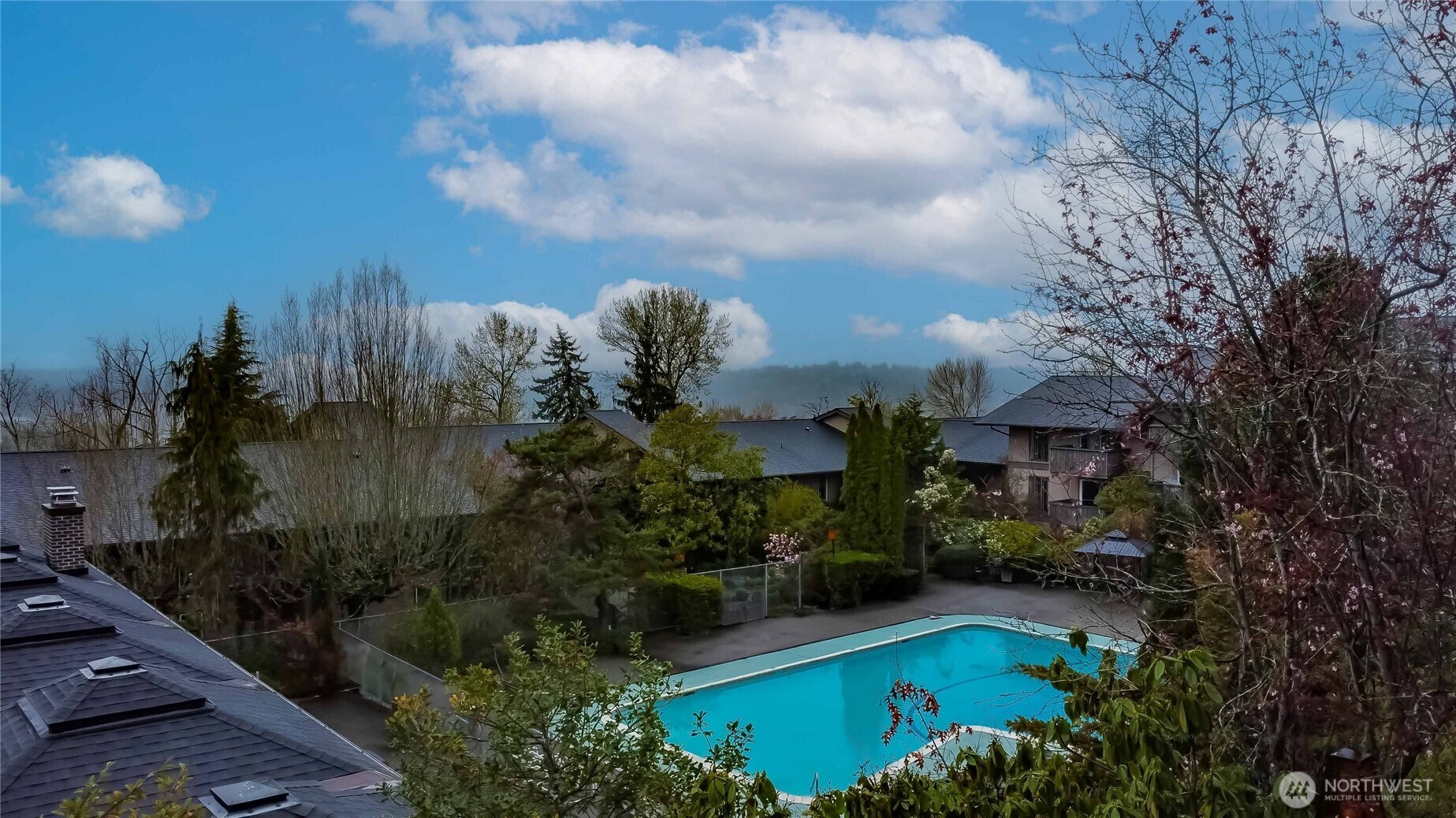 1425 South Puget Drive, Unit O4 Renton, WA 98055 - Photo 31 of 32 a view of a yard