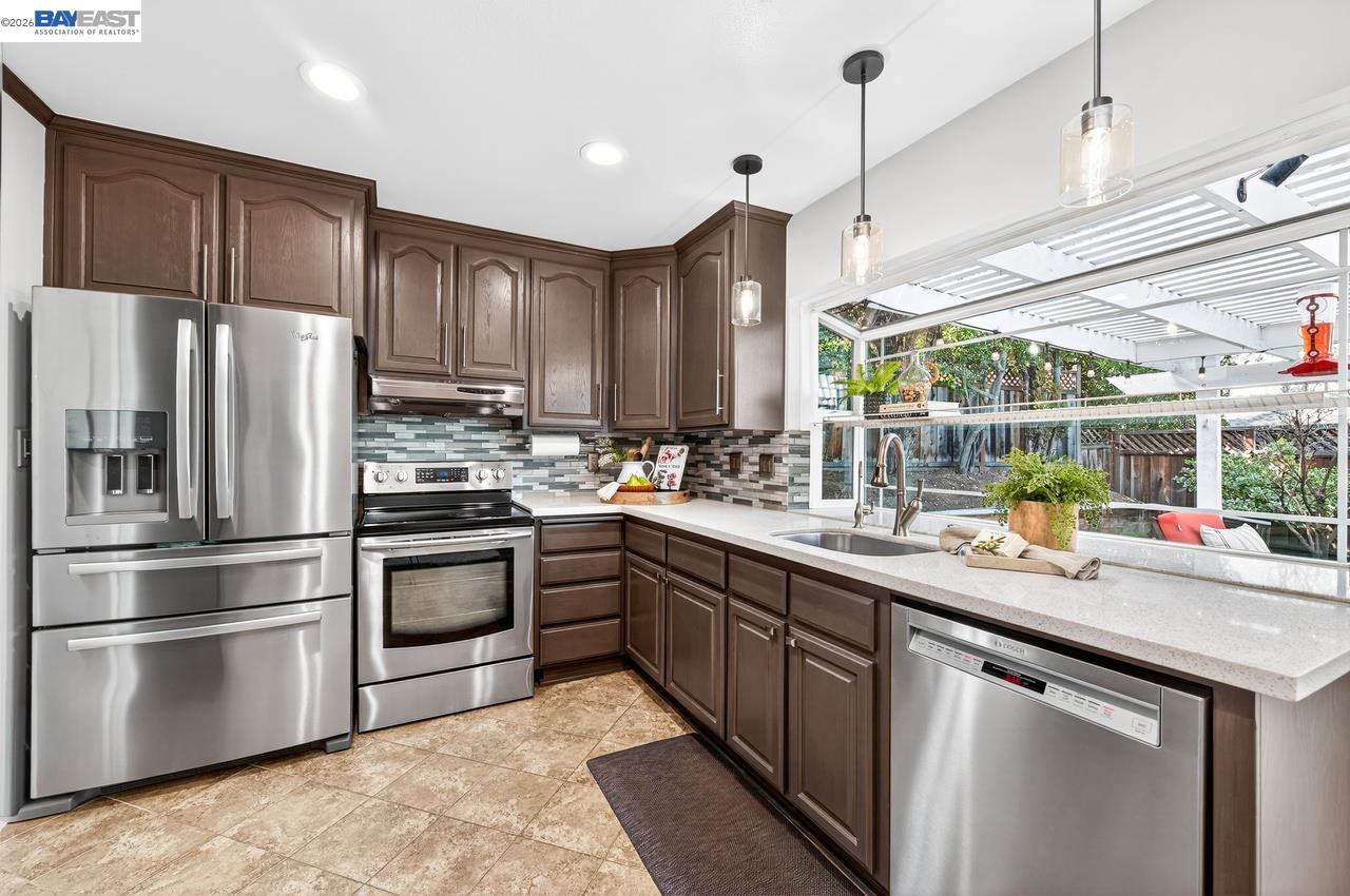 1237 Concord Street Pleasanton, CA 94566 - Photo 13 of 37