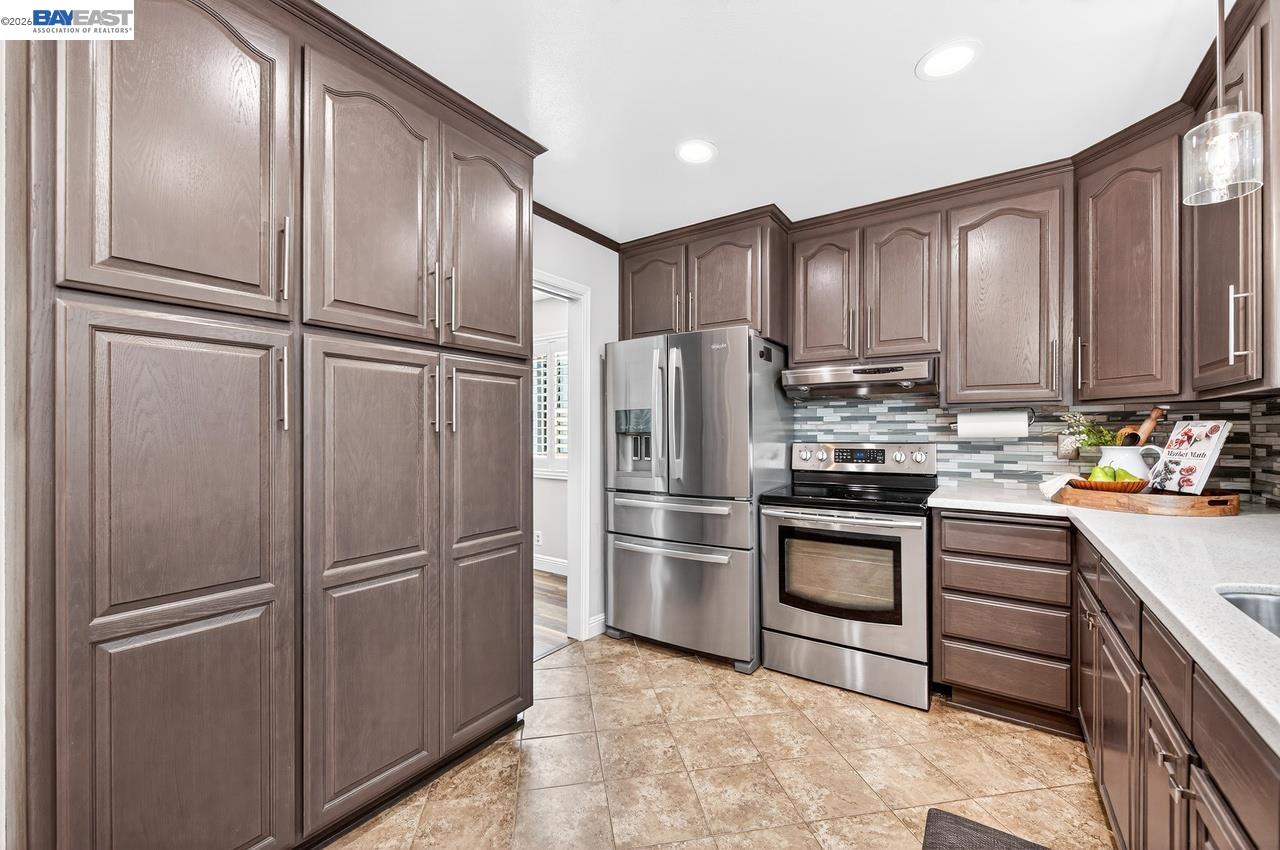 1237 Concord Street Pleasanton, CA 94566 - Photo 14 of 37