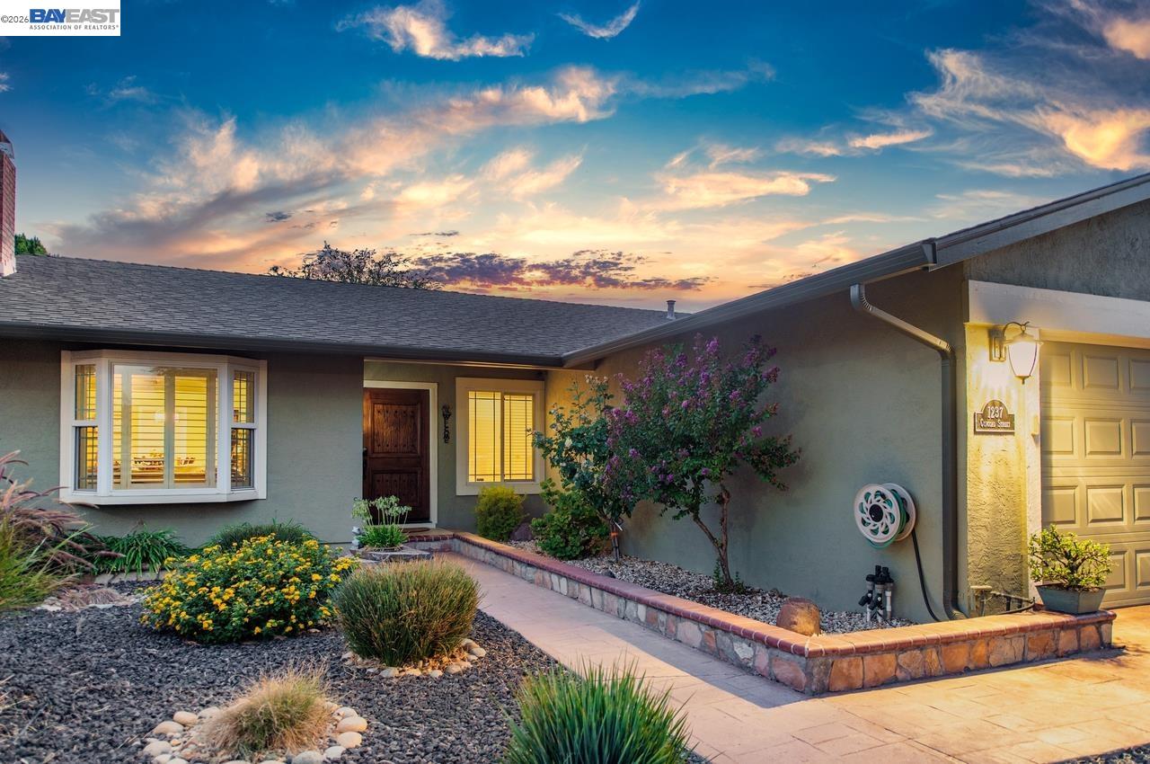 1237 Concord Street Pleasanton, CA 94566 - Photo 2 of 37