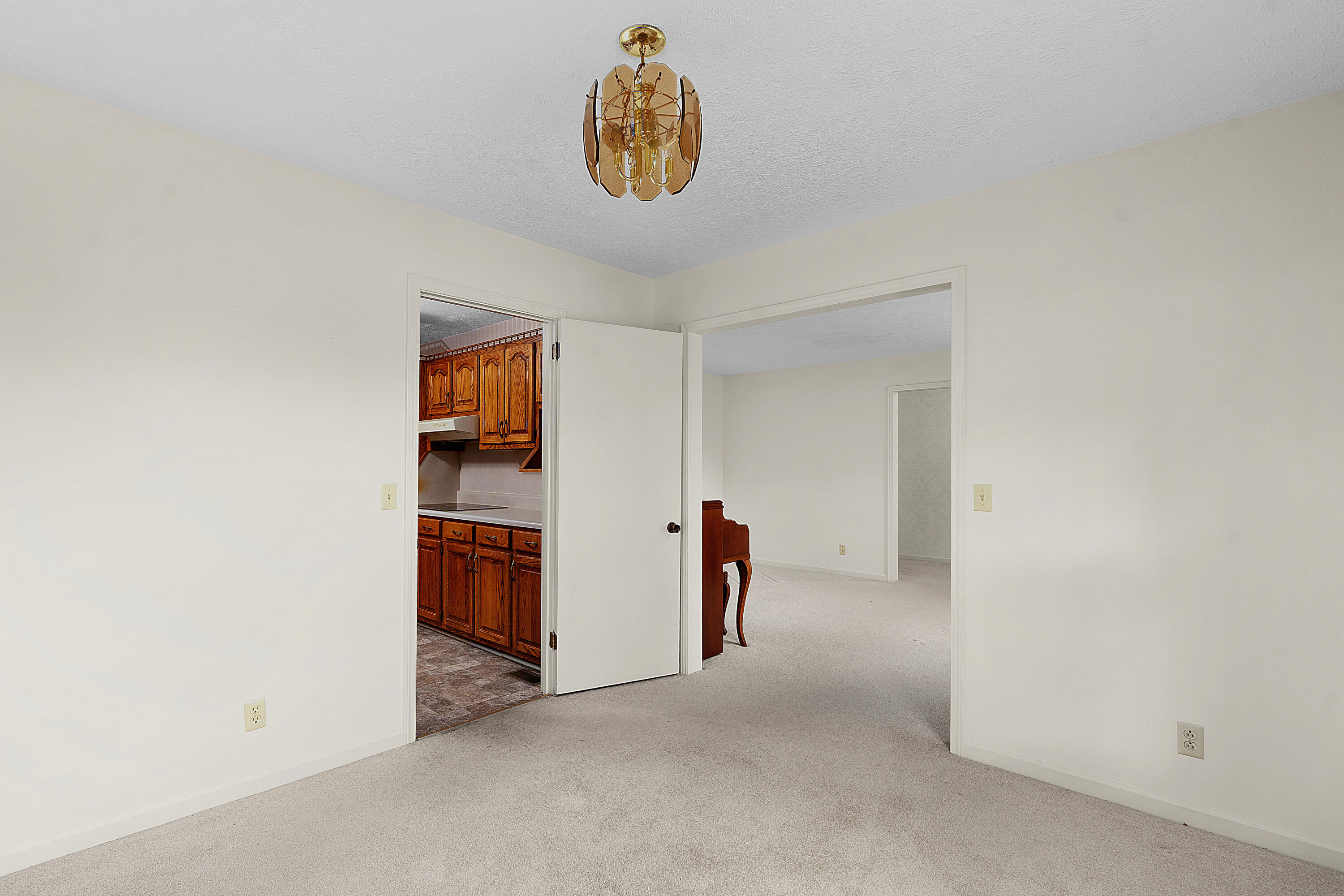 178 Quinton Drive Southwest Calhoun, GA 30701 - Photo 17 of 56 38 - 178 Quinton Dr SW - Interior
