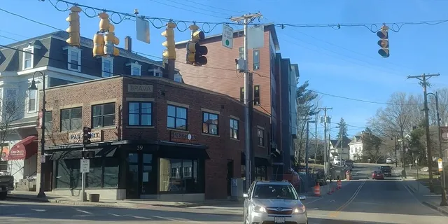 $2,595 | 10 Front Street, Unit 303, Weymouth, MA 02188