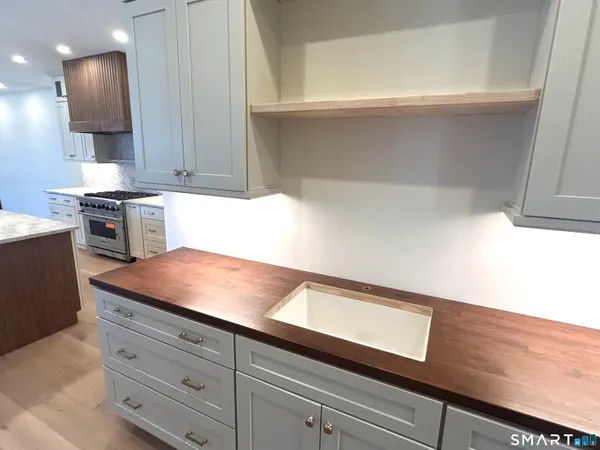 $1,485,000 | 12 Chestnut Lane, Washington, CT 06777