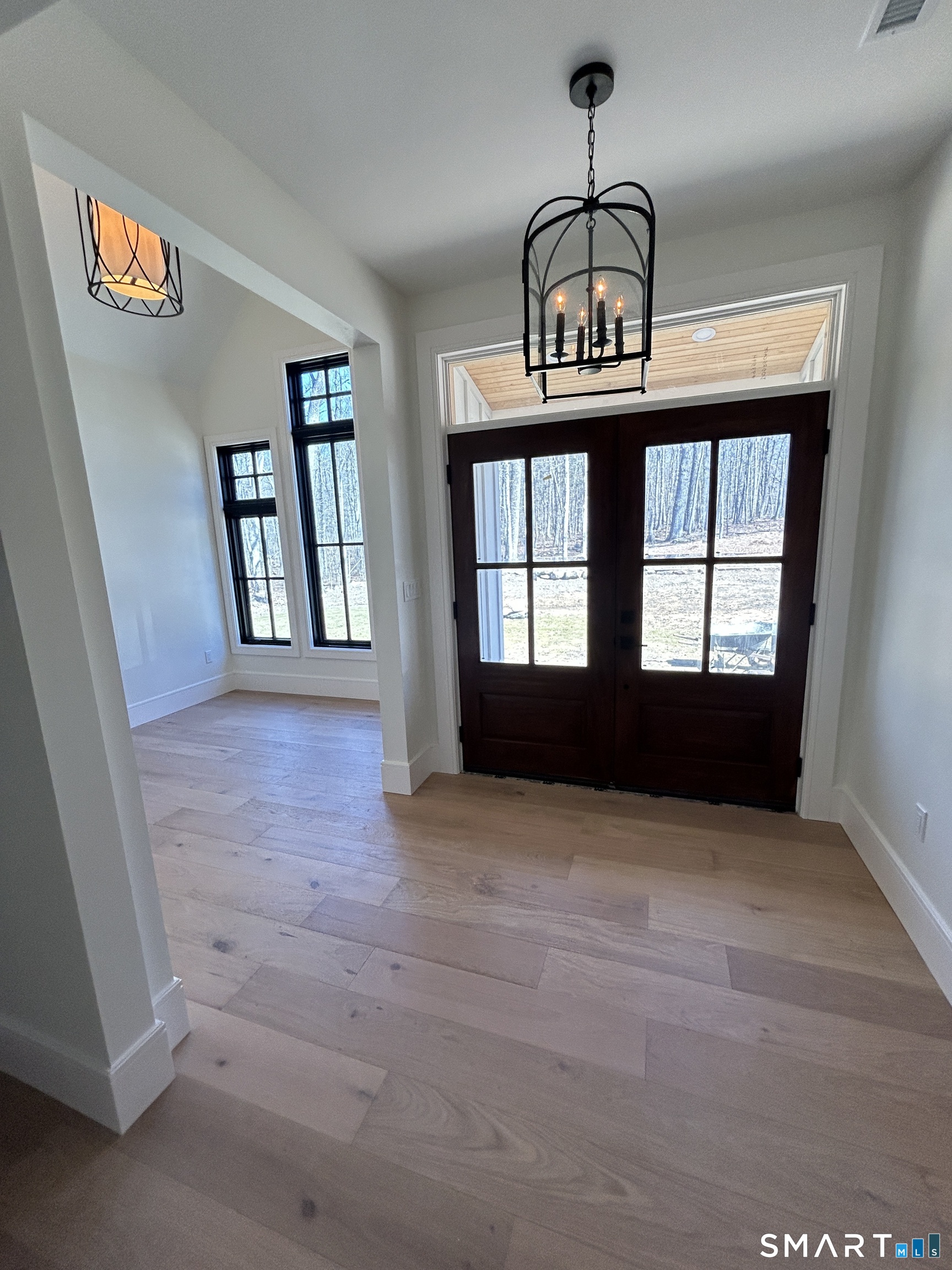 12 Chestnut Lane Washington, CT 06777 - Photo 2 of 32 FRONT DOOR , FOYER, DEN