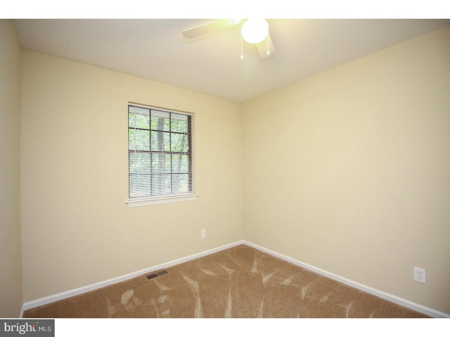 5 Oak Leaf Road Sicklerville, NJ 08081 - Photo 20 of 25 Gallery Image 20
