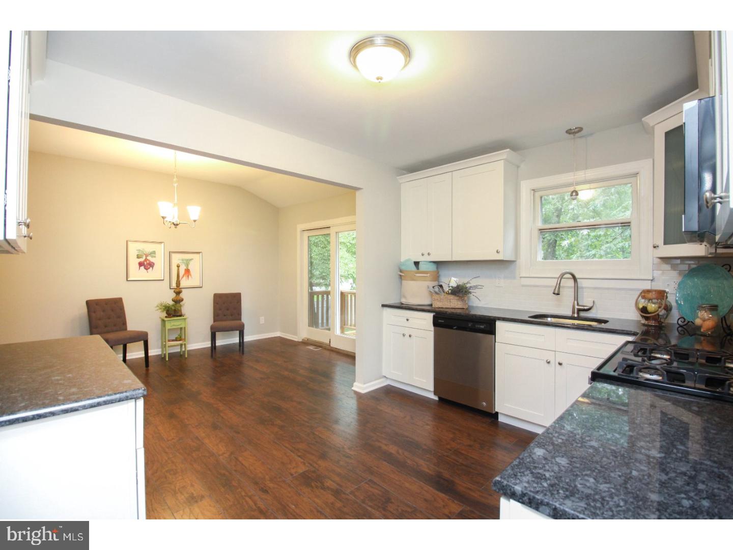 5 Oak Leaf Road Sicklerville, NJ 08081 - Photo 4 of 25 Gallery Image 4