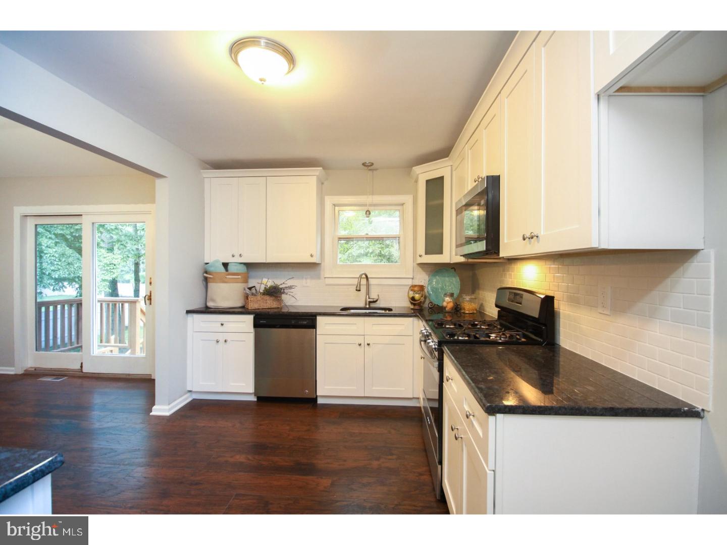 5 Oak Leaf Road Sicklerville, NJ 08081 - Photo 7 of 25 Gallery Image 7