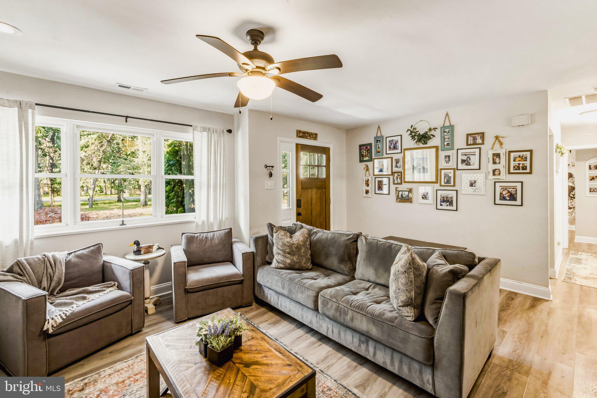 14 Tuckerton Road Shamong, NJ 08088 - Photo 3 of 27 Bright and inviting living space.