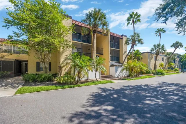 $205,000 | 5305 San Sebastian Court, Unit 127, Tampa, FL 33609