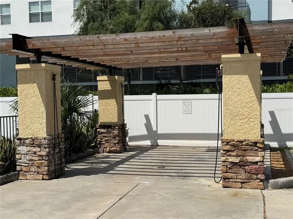 $199,999 | 5305 San Sebastian Court, Unit 127, Tampa, FL 33609