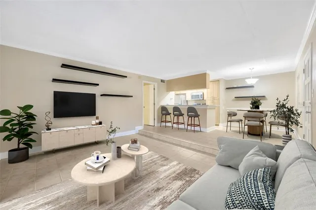 $205,000 | 5305 San Sebastian Court, Unit 127, Tampa, FL 33609