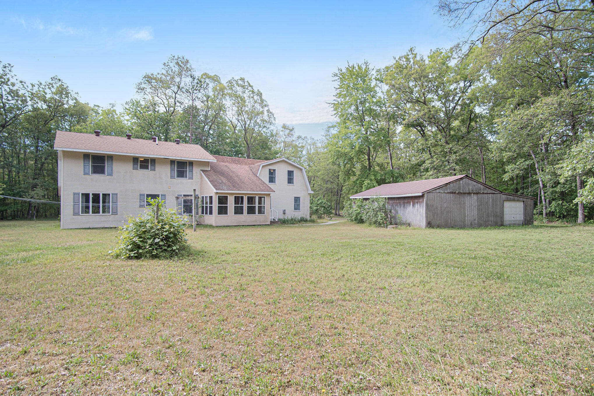 2040 West Fruitvale Road Montague, MI 49437 - Photo 3 of 52 DSC02696