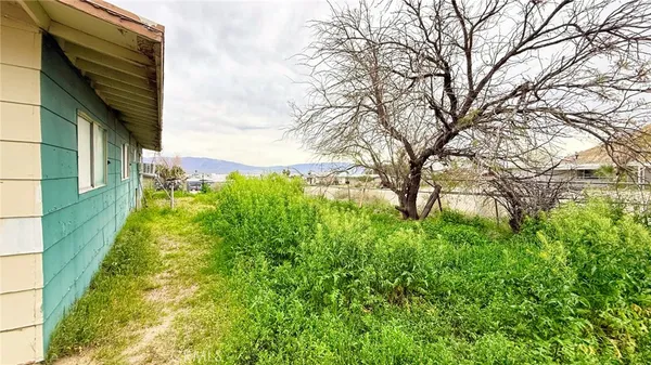 $123,000 | 84647 5th Street, Trona, CA 93562