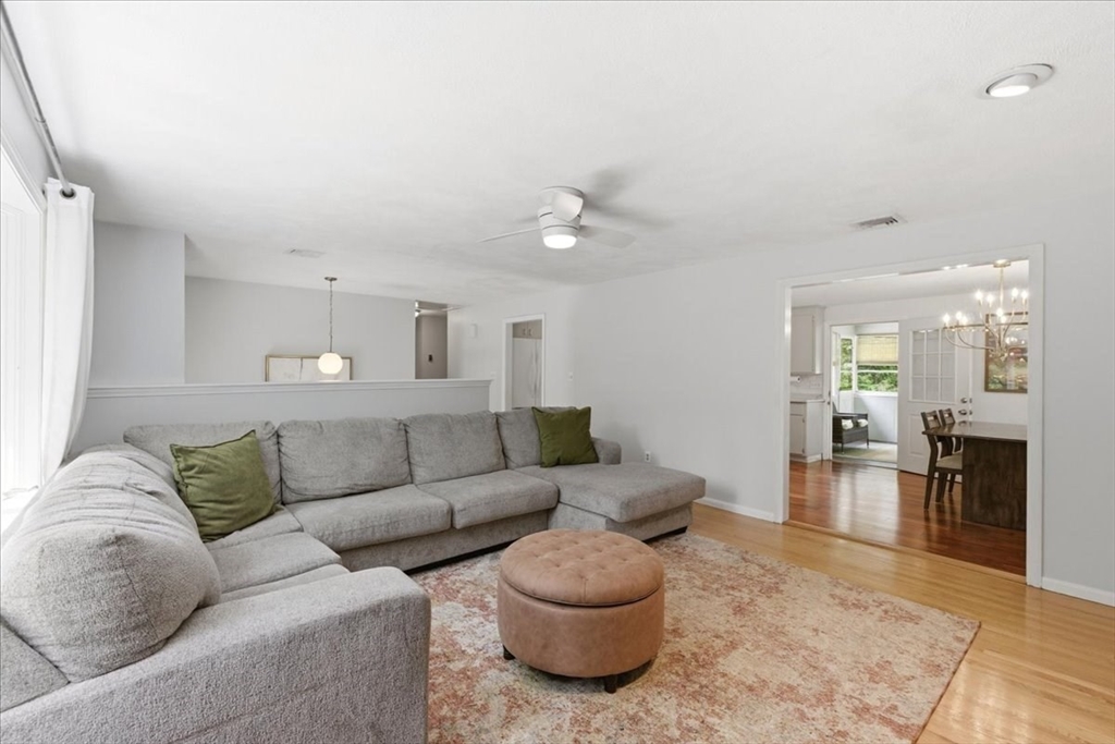 94 High Street Walpole, MA 02081 - Photo 4 of 42