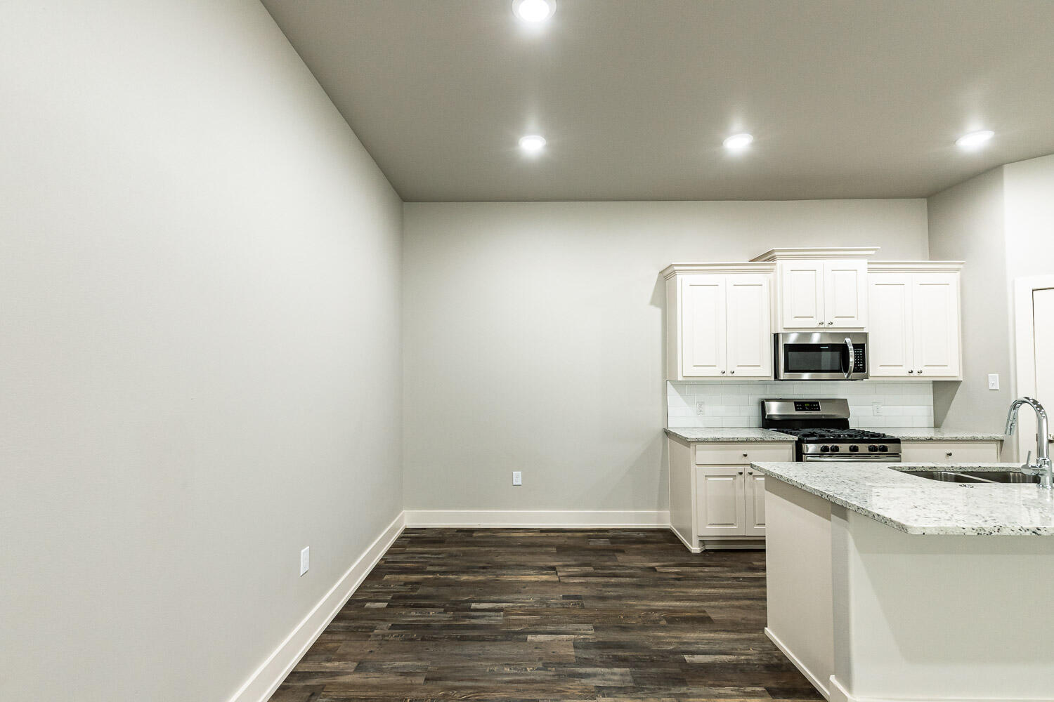 5508 122nd Street, Unit A Lubbock, TX 79424 - Photo 15 of 30 5522 A 122nd-36