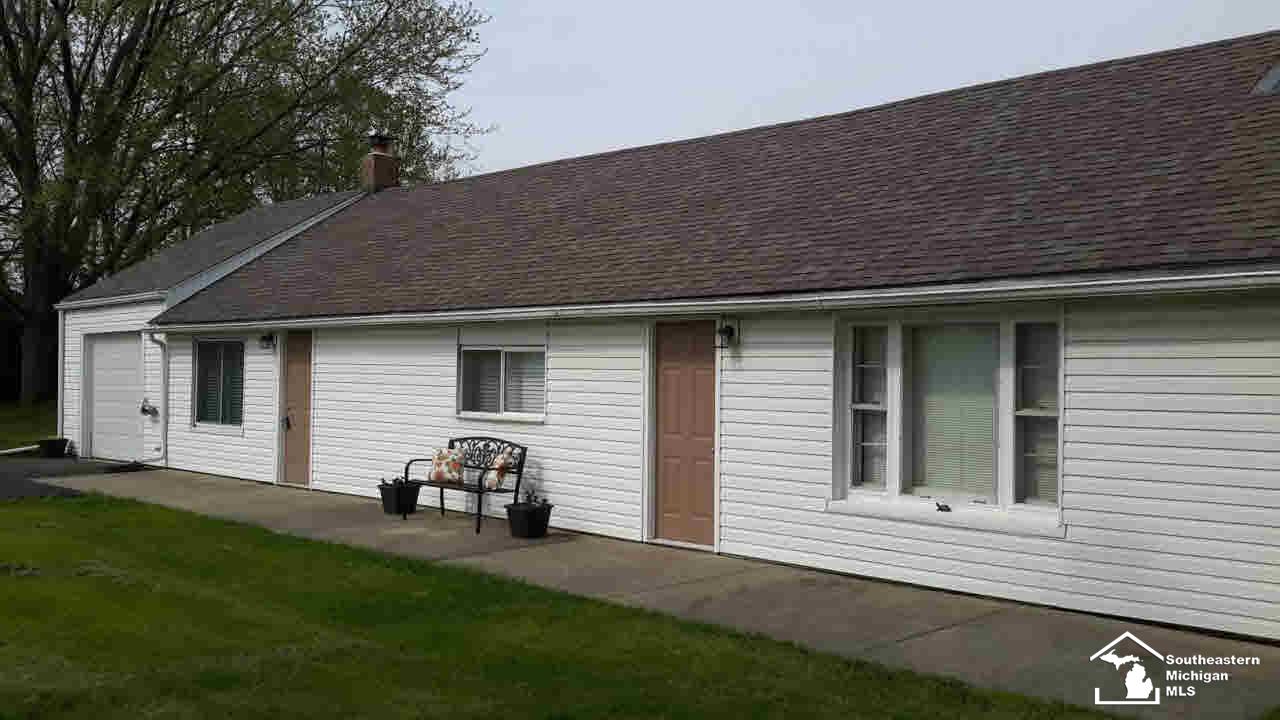 33 East Substation Road Temperance, MI 48182 - Photo 10 of 11 Attached Garage
