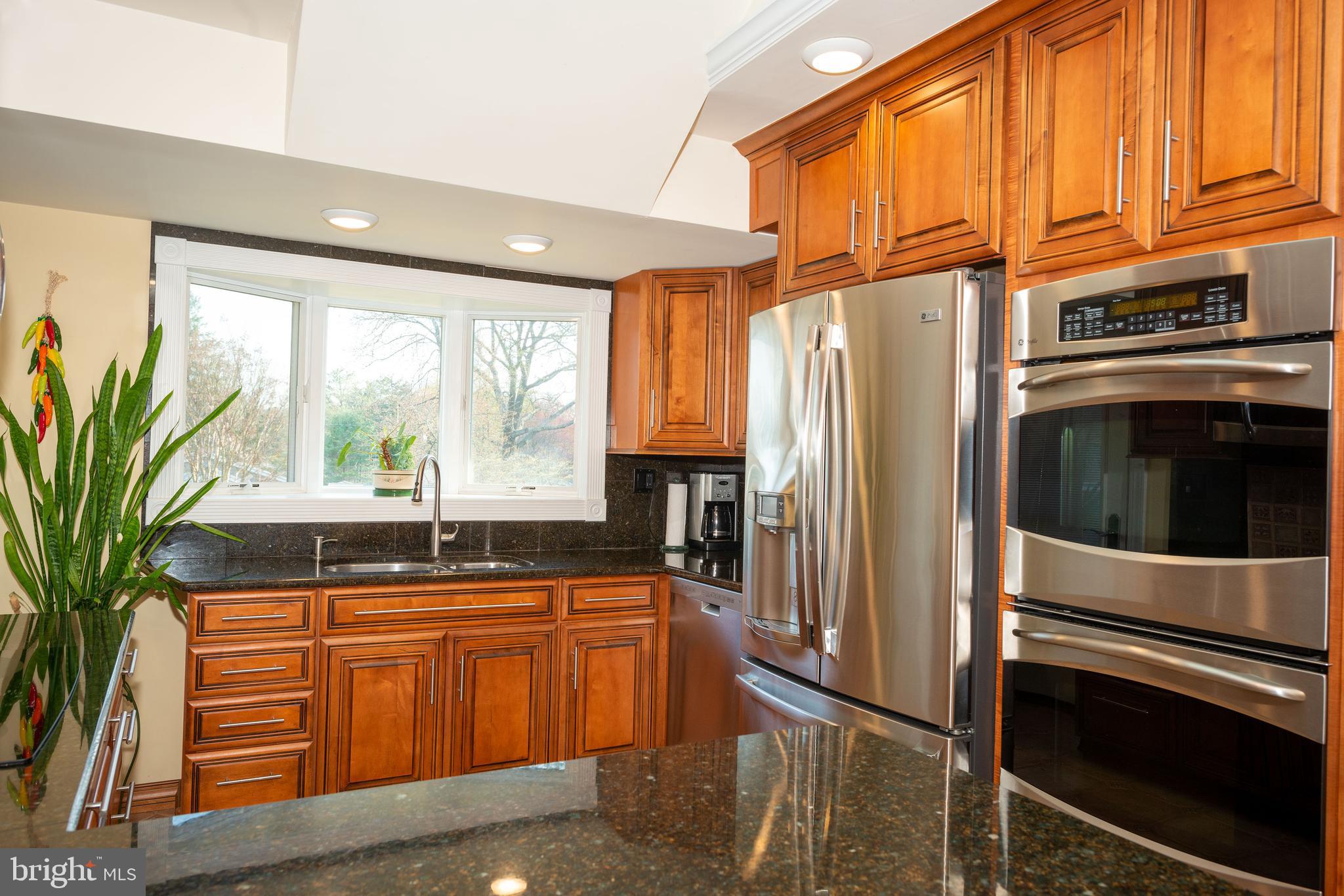 7817 Chestnut Grove Road Severn, MD 21144 - Photo 11 of 26 Stainless steel appliances