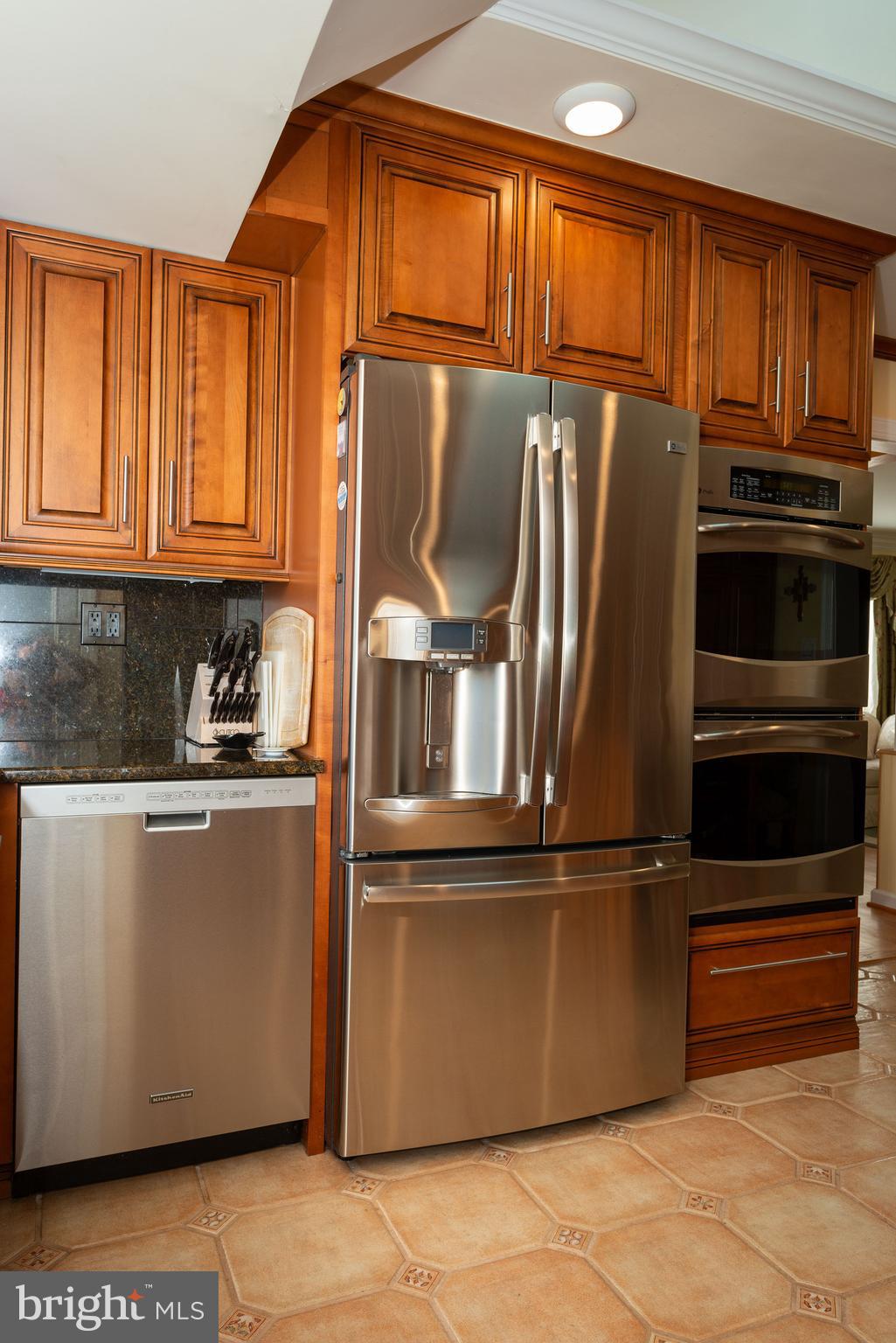 7817 Chestnut Grove Road Severn, MD 21144 - Photo 9 of 26 Gourmet kitchen