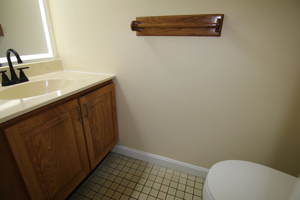 1430 Russell Road, Unit 12 Westfield, MA 01085 - Photo 4 of 14