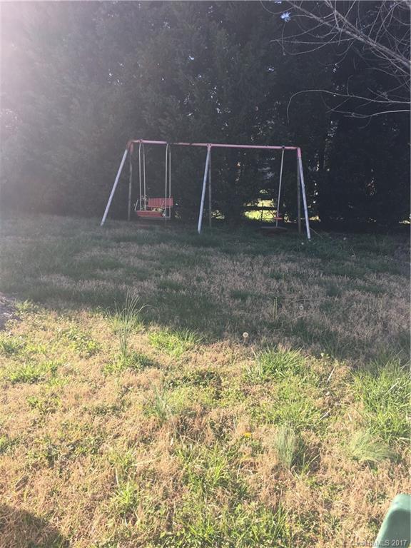 1139 Hipp Road Charlotte, NC 28216 - Photo 2 of 9