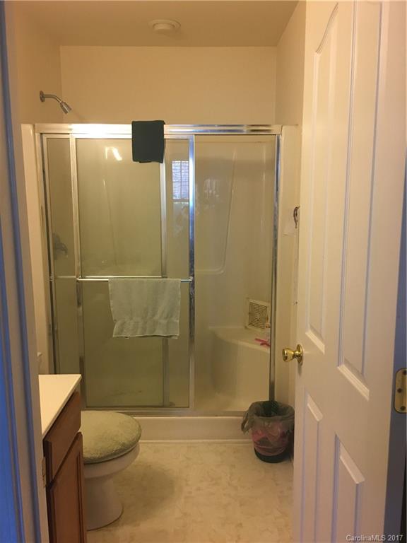 1139 Hipp Road Charlotte, NC 28216 - Photo 8 of 9