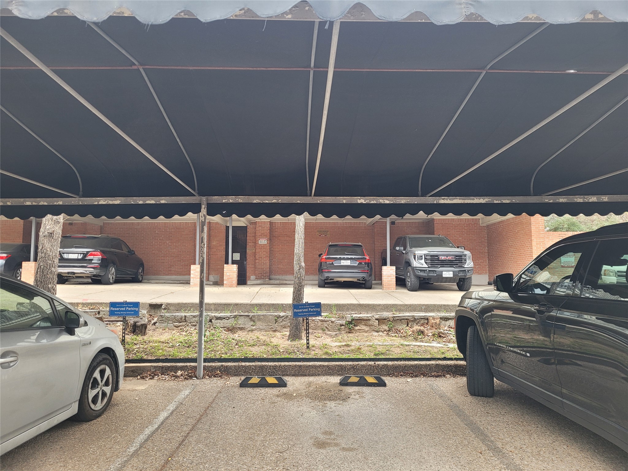 2410 Enfield Road, Unit 7 Austin, TX 78703 - Photo 15 of 19 a view of car garage
