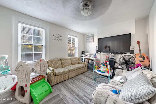 $424,900 | 350 Madison Avenue, Albany, NY 12210